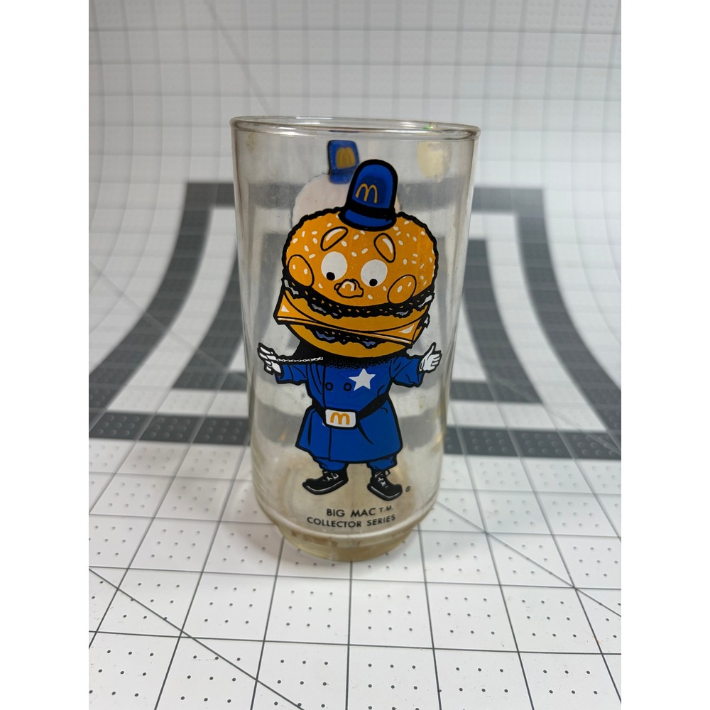 Vintage 1970s McDonalds Officer Big Mac Collector Series Drinking Glass Tumbler